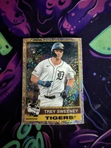 2025 Topps Heritage - Trey Sweeney #432 Chrome Silver Sparkle Refractor (RC) - Picture 1 of 1
