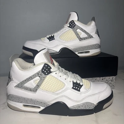 Talla 11M - Jordan 4 Retro OG Medio Blanco Cemento Foto 1 de 4