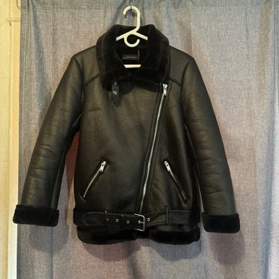 Chaqueta Zara Motociclista Doble Cara Imitación Cuero Oveja Negra Mujer’s Talla S Foto 1 de 4