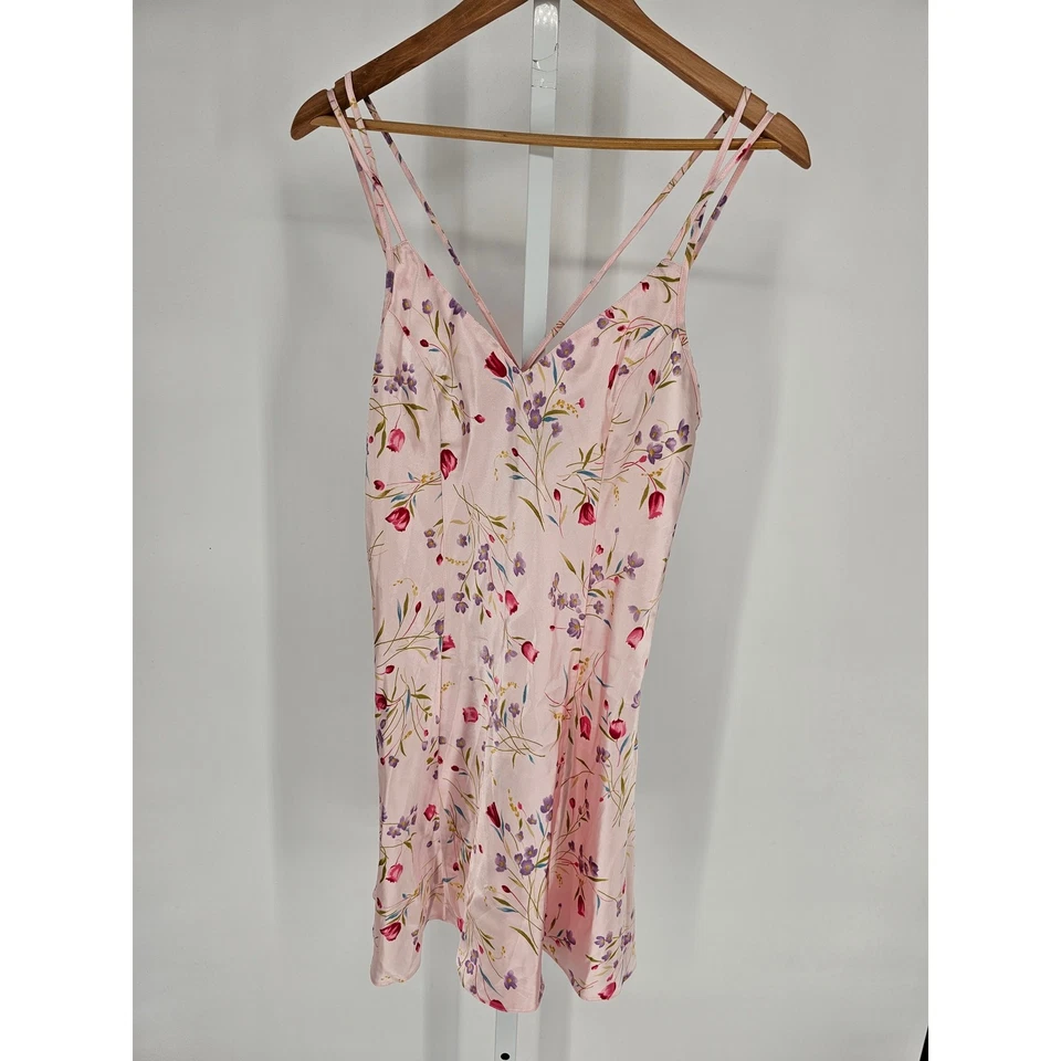 Camisón vintage años 90 Jaclyn Smith talla M rosa claro satinado floral cottagecore Foto 1 de 4