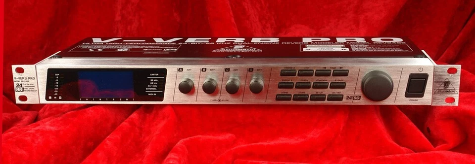 Modelador de efectos y reverberación de gama alta doble de 24 bits BEHRINGER V VERB PRO Foto 1 de 1