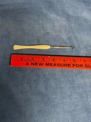 VINTAGE ANTIQUE SHOE BUTTON HOOK BAKELITE HANDLE 6 long - Image 1 of 4