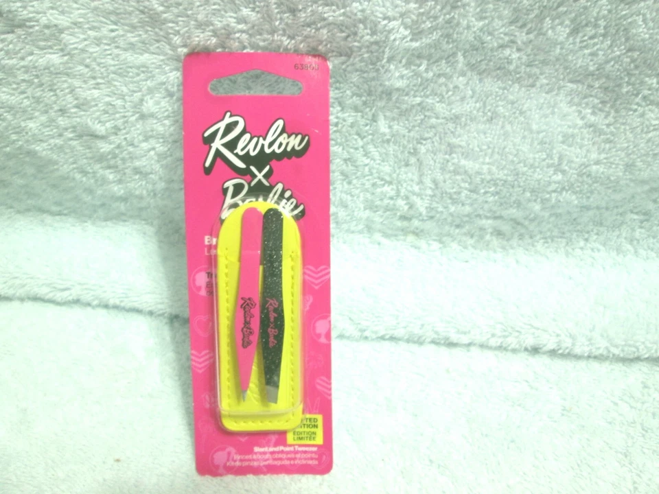 Revlon Tweezer Set 1 Slant & 1 Point With Holder Barbie Limited Edition New  - Image 1 of 1