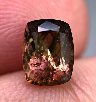 1.90 CT Axinite cut gemstone from Pakistan - Image 1 of 4