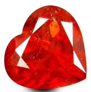 2.14 cts Natural Heart-cut (8x8mm) Red VS Spessartite Garnet (Africa) - Picture 1 of 6