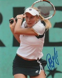 SEXY KATERYNA BONDARENKO SIGNED WTA TENNIS 8x10 PHOTO #5 Autograph PROOF - Picture 1 of 3
