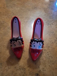 Zapatos saleros y pimenteros Betty Boop - Imagen 1 de 5
