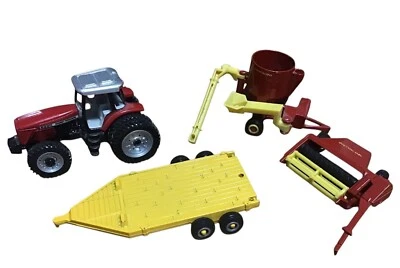 ERTL New Holland Farm Equipment 1:64 LOT Bundle Diecast 8280 Massey Tractor - Image 1 of 4