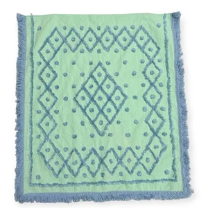 Manta de cama para muñeca American Girl bordada con flecos verde azul 21x23 - Imagen 1 de 8