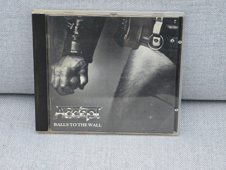 CD  - Accept - Balls To The Wall - Bild 1 von 3
