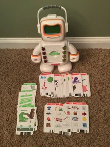 Playskool Alphie Robot Parlante Giocattolo Educativo Interattivo con Carte Funziona - Foto 1 di 9