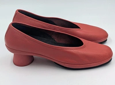 Zapatos de salón Camper Alright para mujer de cuero rojo EE. UU. 10/UE 41 tacón 1,9" Foto 1 de 4