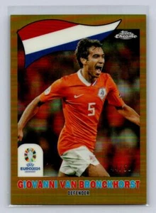 2024 Topps Chrome UEFA Euro #TC-22 Giovanni Van Bronckhorst 1960 Topps Gold /50 - Foto 1 di 2