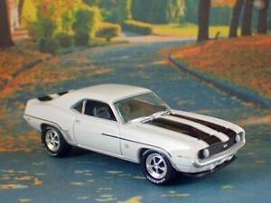 1969 69 Chevrolet Camaro SS 350 V-8 Muscle Car 1/64 Scale Limited Edition N