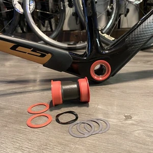 FSA PF30 / BB30 / BB386 / BBRIGHT CERAMIC BEARINGS BOTTOM BRACKET - 6806CE-2RS - Picture 1 of 19