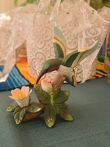 Ruby Throated Hummingbird Figurine Porcelain Bird with Flower 5 inches - Picture 1 of 6