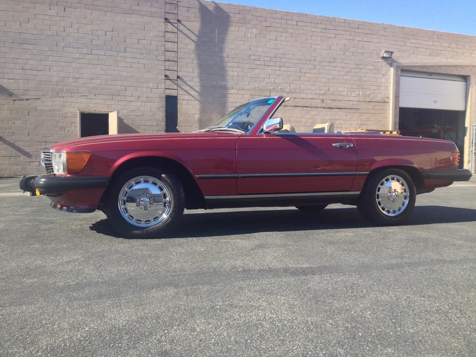 20 tuercas pernos cromados nuevos Mercedes Benz 560SL 500SE 420SEL 380SEL Foto 1 de 1