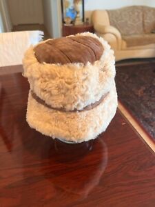 Shearling Fur Cloche Hat| bucket -hat| winter hat | medium size| natural color