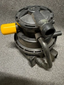 2001-2002 Dodge Ram Leak Detection Pump 4891415 OE - Picture 1 of 3