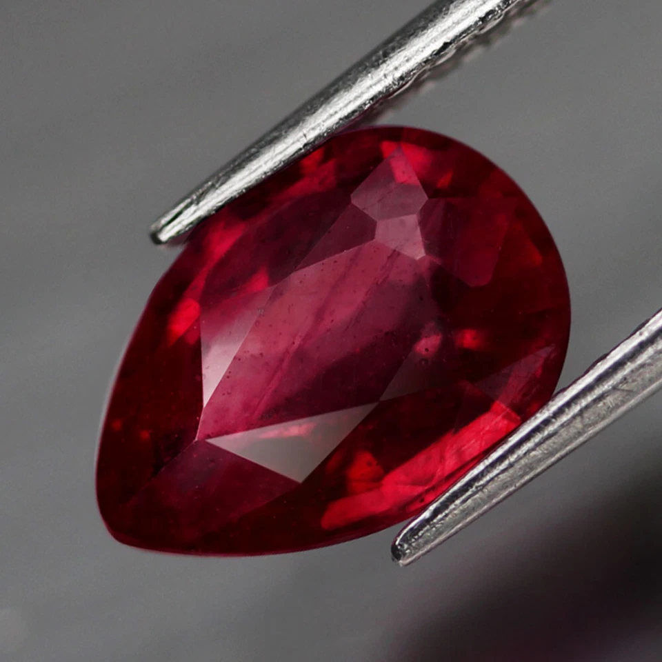 ES 3.85 ct. Rubí Natural Pera Rojo Nigeria - Imagen 1 de 4