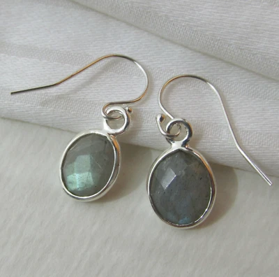 eingefasste Labradorit Ohrringe 925 Sterling Silber schillernd grau facettiert - Bild 1 von 4