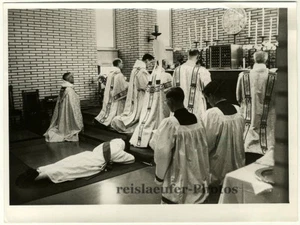 Erste katholische Ordination in Finnland seit Jahrhunderten, Original-Foto von 1961 - Bild 1 von 1