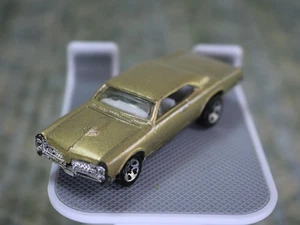 Pontiac GTO 1967 Die-Cast Car Hot Wheels - Gold Muscle Car - 1996 Tailandia - Imagen 1 de 11