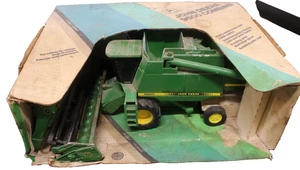 Vintage 1989 Ertl Collector Edition 1/28 Scale John Deere 9600 Combine - Picture 1 of 8