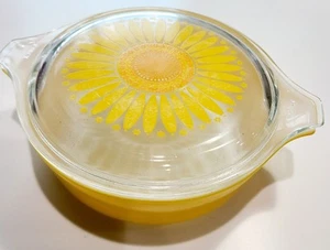 Vintage Pyrex #471 gelb Sonnenblume Gänseblümchen 1 Pint Auflaufform #470-C Deckel USA - Bild 1 von 4