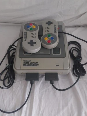SNES Super Nintendo console con 17 giochi - Immagine 1 di 4