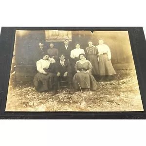 Foto encontrada retrato familiar de principios de 1900 con respaldo de cartón Western Country - Imagen 1 de 9