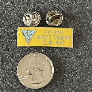 1987 40/8 Nurses Training Club American Legion Veterans Pin Pinback #43572 - Bild 1 von 2