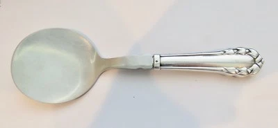 LIRIO DEL VALLE - ROSA 1913 SERVIDOR DE TOMATE POR GEORG JENSEN Foto 1 de 4