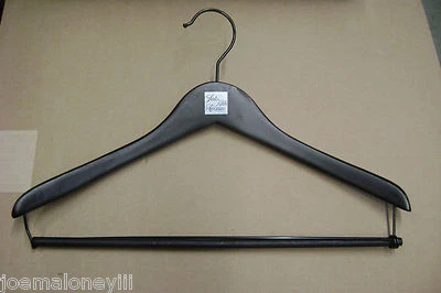 SAKS FIFTH AVENUE s-1/2 RETAIL 17" BLACK WOOD WISHBONE SUIT HANGERS 40/ CS - Image 1 of 4