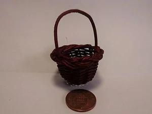 1:12 Scale Round Wicker Basket Dolls House Miniature Accessory ( M2) - Picture 1 of 1