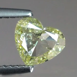 1.01cts Heart Untreated Fancy Light Yellow Natural Earth Mined Loose Diamonds - Picture 1 of 4
