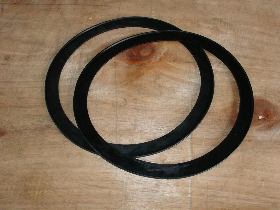 Jaguar XK120 Beaded Edge Headlamp Gasket Pair 552688 - Image 1 of 1