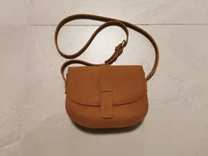 Super cute little Brown Shoulder/Cross Body Bag - Picture 1 of 8