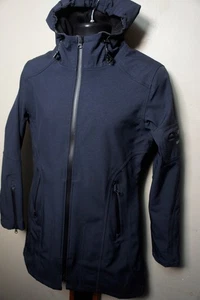 99 % NEU 379 $ Ilse Jacobsen 3/4 Regenmantel Gr. 38 schwarz Kapuze Regenjacke Mantel 11 - Bild 1 von 15