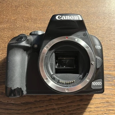 Canon EOS 1000D DSLR - Bild 1 von 4