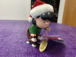 Figura Envoltura Regalo Peanuts Possible Dreams Clothique Lucys 57.71333 Rara Nueva - Imagen 1 de 14