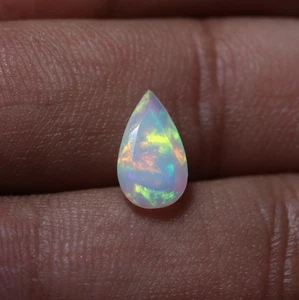 1.1 Cts 11.2x6.4 MM Natural AAA Green Yellow Fire Ethiopian Opal Pear Cut - Picture 1 of 10