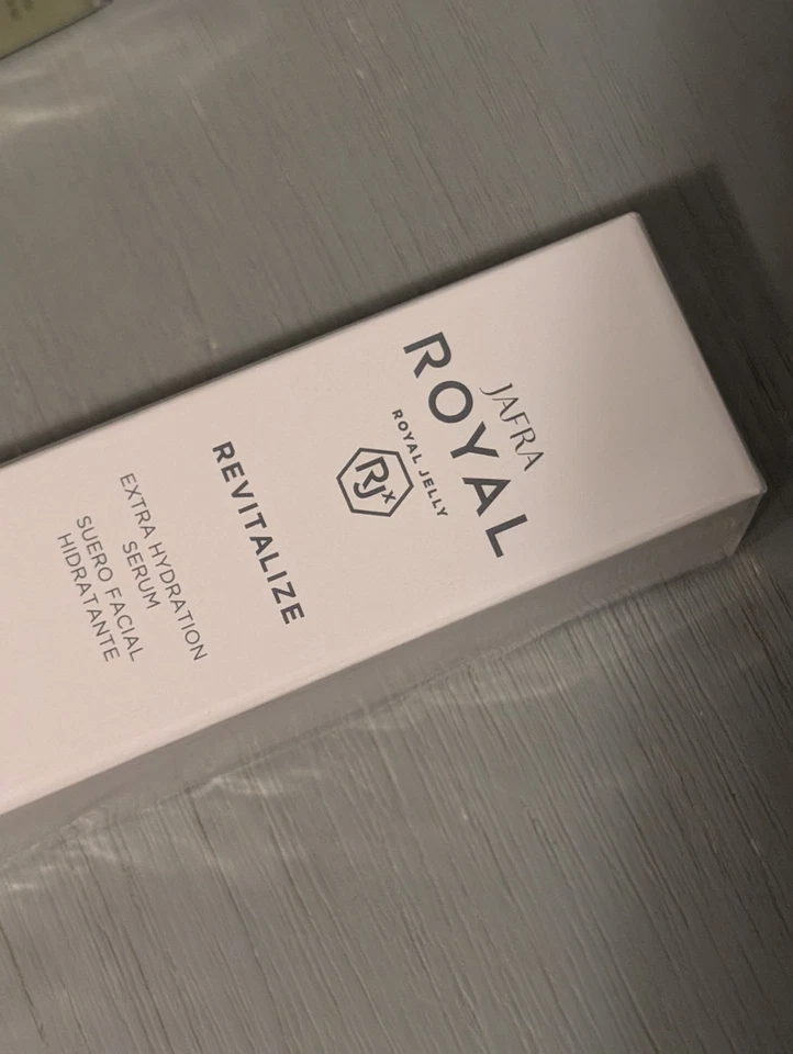 Jafra Royal Jelly Revitalize Extra Hyration Serum Vitamin E 1.7 OZ** - Image 1 of 1