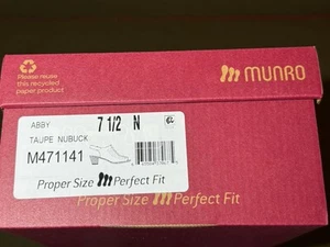 Munro Abby 7.5 Narrow- Taupe Nubuck - Picture 1 of 4