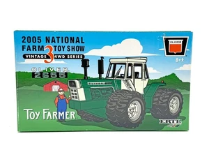 1/32 Oliver 2655 4WD Tractor W/ Duals, 2005 National Farm Toy Show Edition - Picture 1 of 3