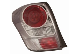 Fanale posteriore combinato nuovo per TOYOTA:VERSO, 81561-0F130 - Foto 1 di 2