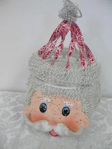 VINTAGE WEIHNACHTEN DRAHT HÄNGEKORB MIT DECKEL / MÜTZE WEIHNACHTSMANN GESICHT KOPF - Bild 1 von 8