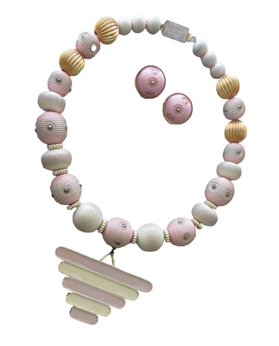 Set collana pendente orecchini perline firmati Valentino vintage anni 70 rosa crema oro