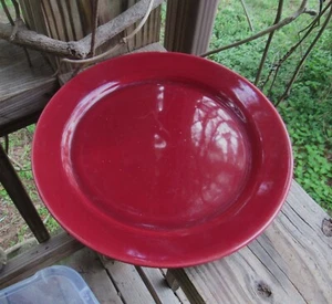 Bauer 9-1/2" maroon dinner plate - Picture 1 of 2