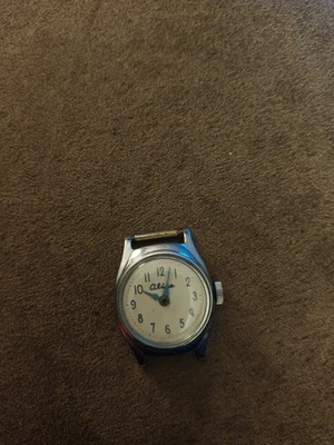 Alice In Wonderland Watch - Image 1 of 2